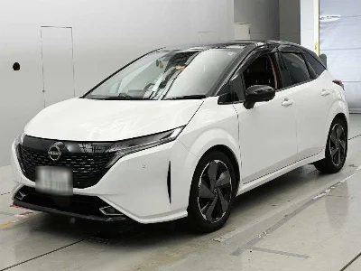 NISSAN AURA