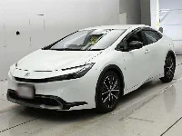 Цена авто Toyota Prius с аукционов Японии, номер кузова MXWH60, пробег 62 000, оценка 2