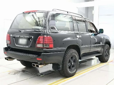 TOYOTA LAND CRUISER