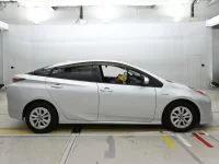 Цена авто Toyota Prius с аукционов Японии, номер кузова ZVW50, пробег 175 000, оценка 2