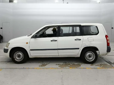 TOYOTA SUCCEED