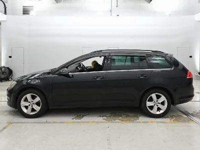 VOLKSWAGEN GOLF VARIANT