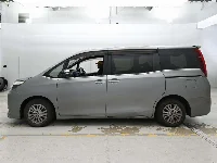 Цена авто Toyota Esquire с аукционов Японии, номер кузова ZRR80G, пробег 119 000, оценка 4