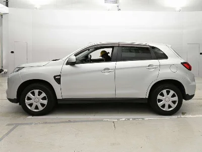MITSUBISHI RVR