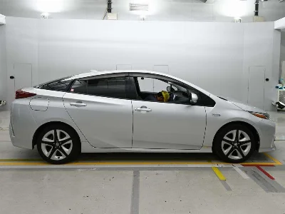 TOYOTA PRIUS PHV