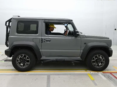 SUZUKI JIMNY SIERRA