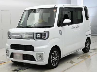 TOYOTA PIXIS MEGA