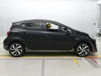 Цена авто Toyota Aqua с аукционов Японии, номер кузова NHP10, пробег 147 000, оценка 6