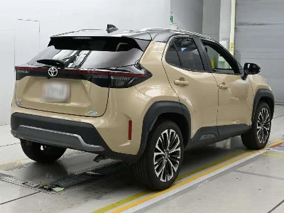 TOYOTA YARIS CROSS