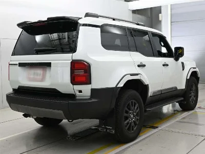 TOYOTA LAND CRUISER 250