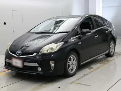 Toyota Prius PHV
