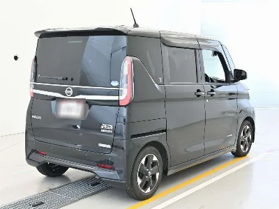 Статистика аукционов Nissan Roox