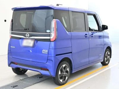NISSAN ROOX