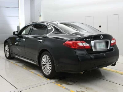 Nissan CIMA