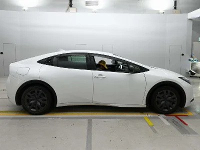 TOYOTA PRIUS PHV