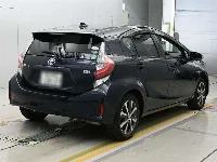 Цена авто Toyota Aqua с аукционов Японии, номер кузова NHP10, пробег 65 000, оценка 2