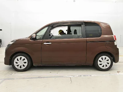 TOYOTA SPADE