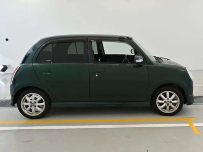 Daihatsu Mira Gino