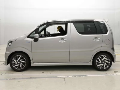 SUZUKI WAGON R CUSTOM Z