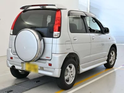 DAIHATSU TERIOS KID