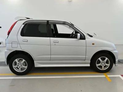 DAIHATSU TERIOS KID