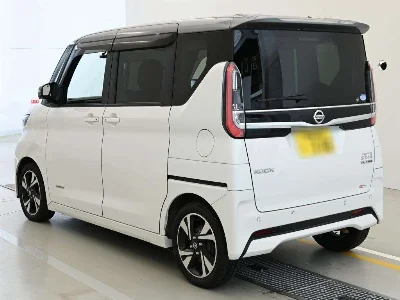 Статистика аукционов Nissan Roox