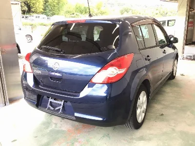NISSAN TIIDA