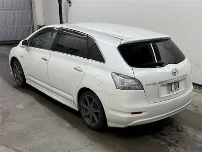 TOYOTA MARK X ZIO