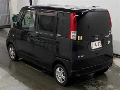 NISSAN ROOX