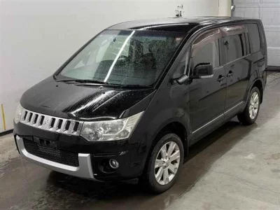 MITSUBISHI DELICA D5