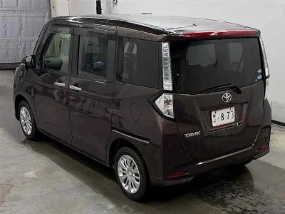 TOYOTA TANK