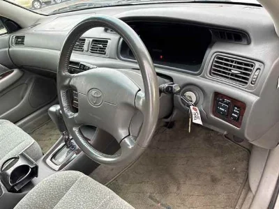TOYOTA MARK II QUALIS