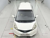 Цена авто Honda Fit с аукционов Японии, номер кузова GE6, пробег 80 000, оценка 8