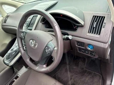TOYOTA SAI