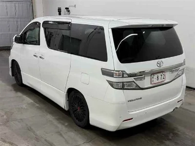 TOYOTA VELLFIRE