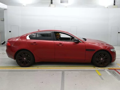 JAGUAR XE