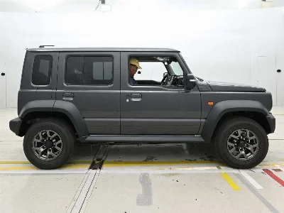 SUZUKI JIMNY NOMADE