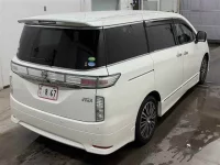 Цена авто Nissan Elgrand с аукционов Японии, номер кузова TNE52, пробег 28 000, оценка 6