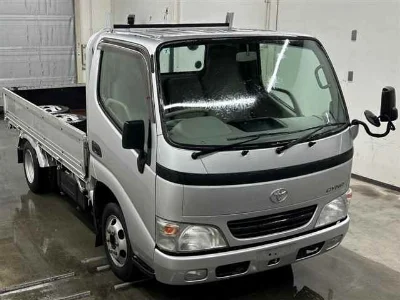 TOYOTA DYNA