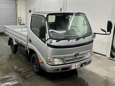 TOYOTA DYNA