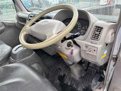 TOYOTA DYNA