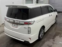 Цена авто Nissan Elgrand с аукционов Японии, номер кузова PNE52, пробег 78 000, оценка 2