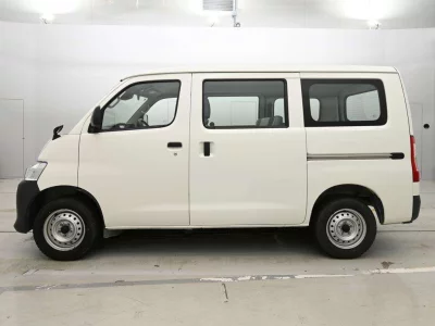TOYOTA TOWN ACE VAN