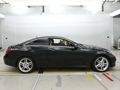 MERCEDES BENZ E CLASS