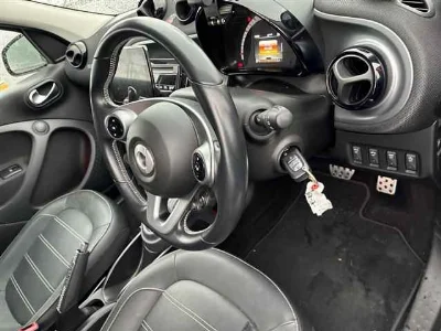 SMART FOURFOUR