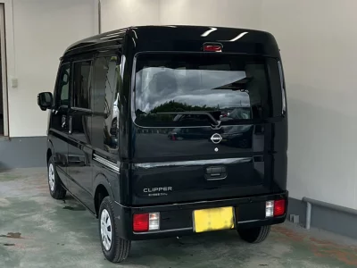 NISSAN CLIPPER VAN