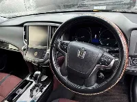 Toyota CROWN HYBRID