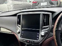 Toyota CROWN HYBRID