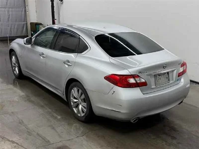 NISSAN FUGA