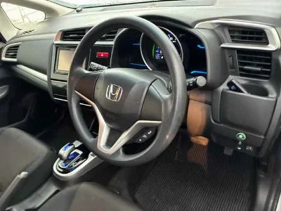 Статистика аукционов Honda FIT HYBRID